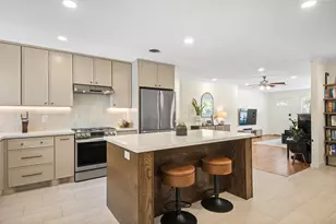 4830 Hummingbird St, Houston, TX 77035 - Photo 3