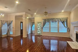 1903 N Travis St, Liberty, TX 77575 - Photo 5