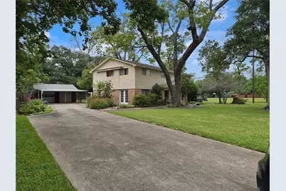 102 Post Oak, Lake Jackson, TX 77566 - Photo 3