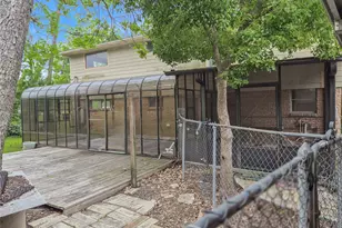 102 Post Oak, Lake Jackson, TX 77566 - Photo 39