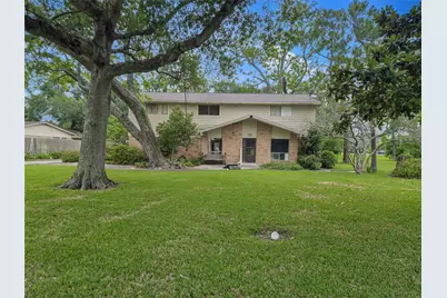 102 Post Oak, Lake Jackson, TX 77566 - Photo 1