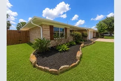 2502 Lufkin Lane, Deer Park, TX 77536 - Photo 3