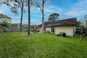 2909 Laurelridge Dr, League City, TX 77573 - Photo 31