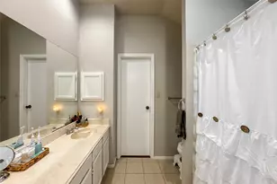 2909 Laurelridge Dr, League City, TX 77573 - Photo 21