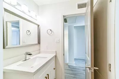 1608 Welch Street #6, Houston, TX 77006 - Photo 15