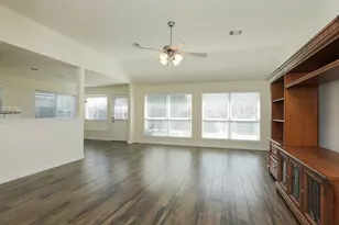 10914 Barker View Dr, Cypress, TX 77433 - Photo 9