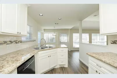 10914 Barker View Drive, Cypress, TX 77433 - Photo 19