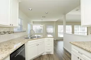 10914 Barker View Dr, Cypress, TX 77433 - Photo 19