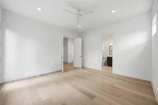 1110 Peden St, Houston, TX 77006 - Photo 27