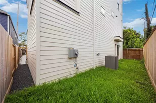1110 Peden St, Houston, TX 77006 - Photo 21