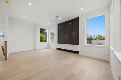 1110 Peden Street #A, Houston, TX 77006 - Photo 9