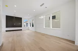 1110 Peden St, Houston, TX 77006 - Photo 3