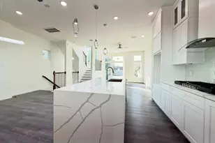 6715 St Augustine St, Houston, TX 77021 - Photo 3