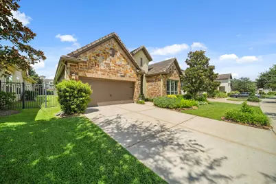 4815 Fairford Drive, Sugar Land, TX 77479 - Photo 3