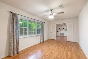 10902 St Marys Ln, Houston, TX 77079 - Photo 5