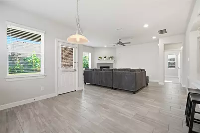 1717 Oakdale Mist Drive, Dickinson, TX 77539 - Photo 11