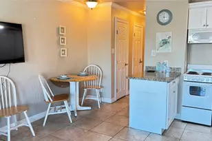 6102 Seawall Blvd, Galveston, TX 77551 - Photo 7