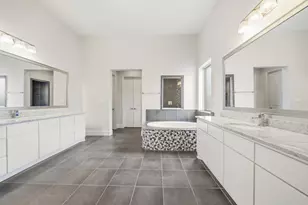 5735 Genoa Springs Ln, Sugar Land, TX 77479 - Photo 29
