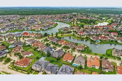 5735 Genoa Springs Lane, Sugar Land, TX 77479 - Photo 45