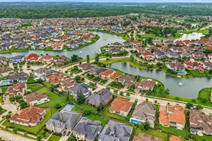 5735 Genoa Springs Ln, Sugar Land, TX 77479 - Photo 45
