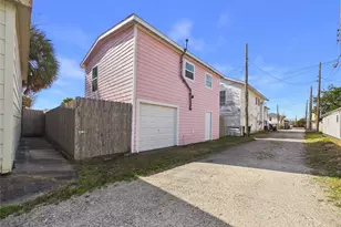 3602 Ave S 1/2 Rear, Galveston, TX 77550 - Photo 33