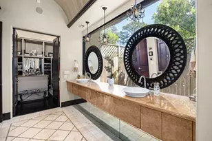 7719 Betty Jane Ln, Houston, TX 77055 - Photo 25