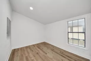 2409 Avenue K, Rosenberg, TX 77471 - Photo 31