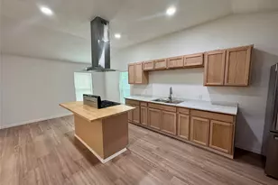 514 McKee St, Clute, TX 77531 - Photo 17