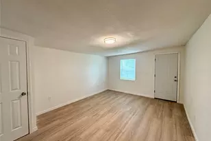 514 McKee St, Clute, TX 77531 - Photo 23
