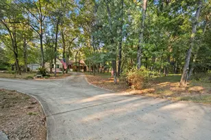 2004 Northshore Dr, Conroe, TX 77304 - Photo 41
