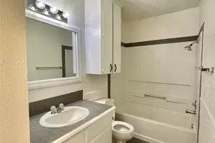 119 Stanford St, Lake Jackson, TX 77566 - Photo 13