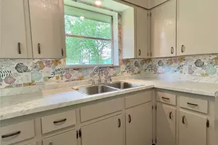 119 Stanford St, Lake Jackson, TX 77566 - Photo 7