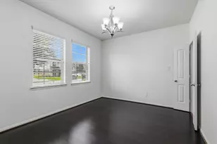 271 Westwood Dr, League City, TX 77573 - Photo 9