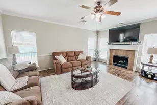 3801 Somerville Lake Ct, Pearland, TX 77581 - Photo 9