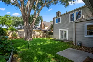 12523 Burgoyne Dr, Houston, TX 77077 - Photo 39