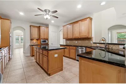 2716 Silverstone Way, Conroe, TX 77304 - Photo 9