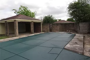 11718 Coachfield Ln, Houston, TX 77035 - Photo 3
