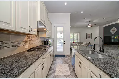 17915 Olde Oaks Estate Court, Cypress, TX 77433 - Photo 11