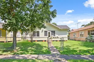 3222 Illinois St, Baytown, TX 77520 - Photo 1