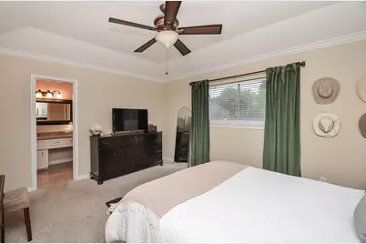 9718 Springmont Drive, Houston, TX 77080 - Photo 29
