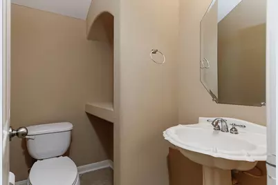 19 Patina Pines Place, The Woodlands, TX 77381 - Photo 5