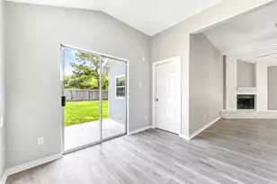 15814 Murrelet Ct, Humble, TX 77396 - Photo 7