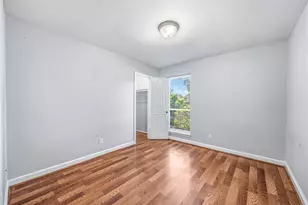 9666 Windswept Ln, Houston, TX 77063 - Photo 17