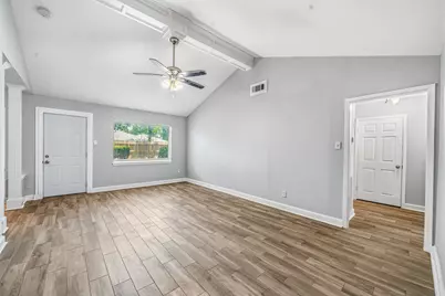 9666 Windswept Lane, Houston, TX 77063 - Photo 5