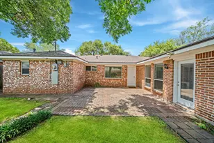 9666 Windswept Ln, Houston, TX 77063 - Photo 29