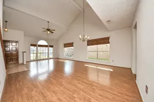 12318 Glenmeadow Dr, Stafford, TX 77477 - Photo 5