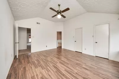12318 Glenmeadow Drive, Stafford, TX 77477 - Photo 15