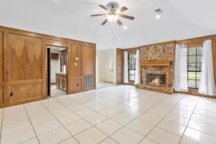 3339 Three Pines Dr, Houston, TX 77339 - Photo 3