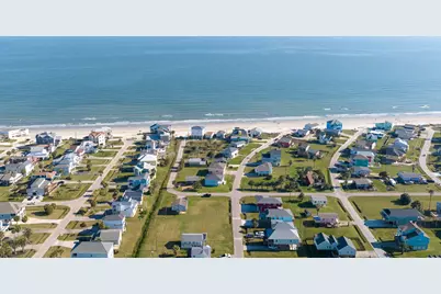 4211 Surf Drive, Galveston, TX 77554 - Photo 39
