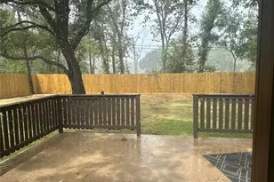 5316 Tanglebriar Dr, Dickinson, TX 77539 - Photo 15